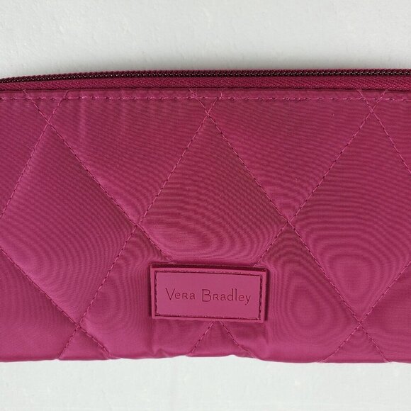 Vera Bradley Ultralight Accordian Wristlet Wallet Purse Red Card Holder RFID NEW - Picture 2 of 12